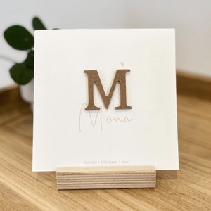 Glückwunschkarte zur Geburt I Babykarte personalisiert Mädchen I Karte mit Namen I Buchstabe M I Holz