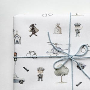 Geschenkpapier DIN A2 für Kinder I filzgeprägtes Papier 120g/m2 I Anhänger I Polizei I Junge I Mädchen I gerollt