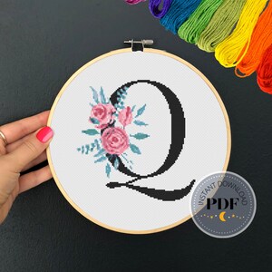 Buchstabe Q Monogramm, sofortiger Download PDF, moderner X-Stich Muster, Botanisches Monogramm, Easy x Stitch, Kreuzstichvorlage, Stickerei