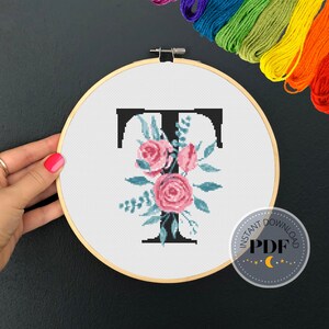 Buchstabe T Muster, sofortiger Download PDF, moderner X-Stich Muster, Botanisches Monogramm, Easy x Stitch, Kreuzstichvorlage, Stickerei