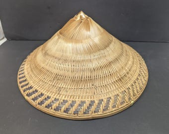 Vintage Conical Vietnamese Non La Hat, Palm, Bamboo, Reed, Rice Hat, Hand Made