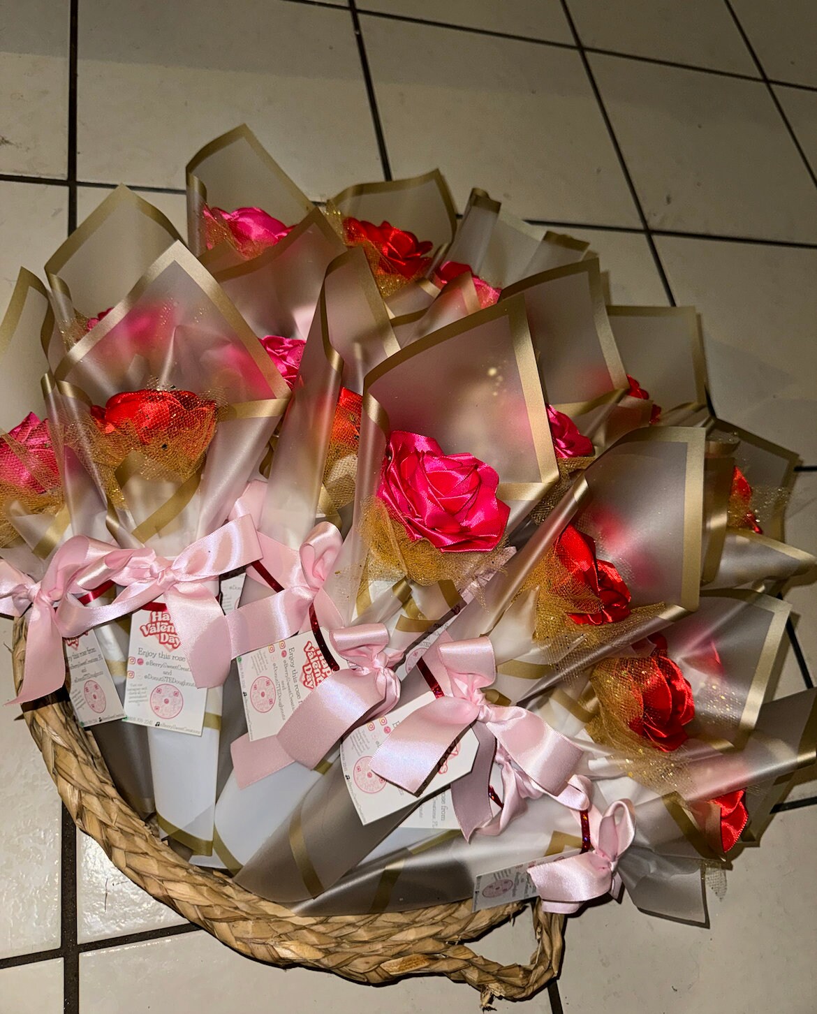 Single Eternal Rose Mini Bouquet, Eternal Rose, Quinceanera, Sweet ...