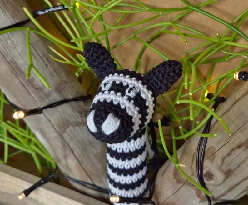 Crochet Pattern - Zebra Rattle (zebrarangle) - Etsy