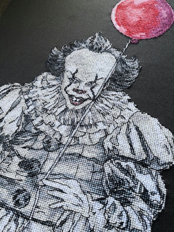 PENNYWISE FACE SCARY Clown It Classic Horror Movie Embroidered Iron On