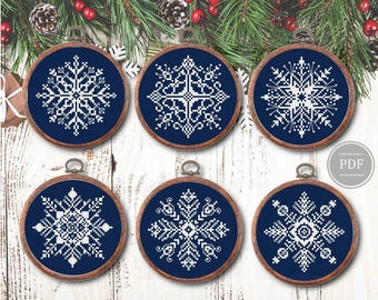 Patrón de punto de cruz de copo de nieve: Conjunto de adornos navideños (patrón en PDF)