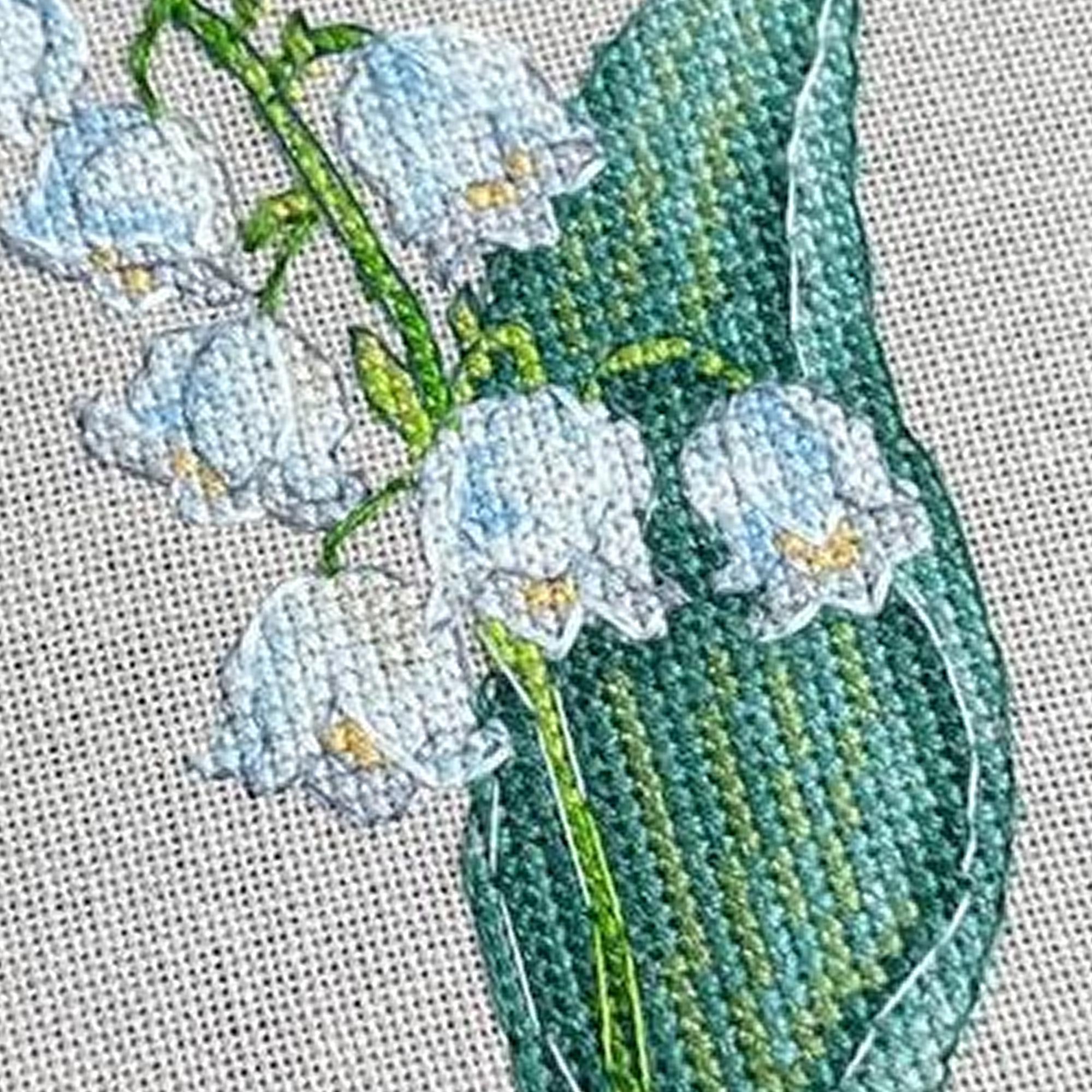 スズランのクロスステッチパターン、花の刺繍（PDFパターン） - Etsy 日本