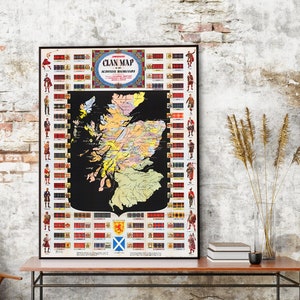 Carte vintage de l'Écosse, montrant la répartition historique des clans dans les Highlands, motifs tartan, dix-huit représentations des membres du clan.
