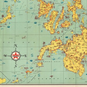 Puede incluir: Un mapa vintage de Filipinas con una rosa de los vientos que presenta el logotipo de Caltex. El mapa est&aacute; sobre un fondo azul claro con masas de tierra amarillas y carreteras rojas. El mapa incluye varios s&iacute;mbolos que representan ciudades, pueblos y puntos de inter&eacute;s.