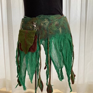 Green fairy belt with leaf pocket, Festival costume, Renaissance outfit, Woodland tree elf Druid accessory, Boho skirt belt, Mother Earth
