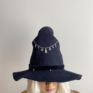 Black felt witch hat with occult symbols, Pagan Wiccan hat, Gothic witchy outfit, Halloween costume hat, Darc academia magic hat, Wizard hat