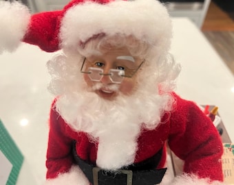 Rock and Roll Hip Swinging Santa. Sings Santa Clause is Coming to