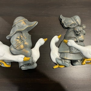 1987 Burwood Boy and Girl with Ducks
