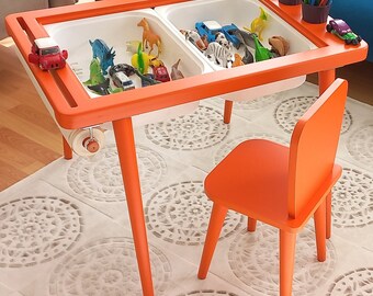 Orangefarbener Aktivitätstisch, Lernen von Montessori, inspirierter hölzerner sensorischer Behältertisch, Tafel-Whiteboard, Geburtstagsgeschenk, sensorischer Spieltisch
