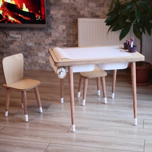 Aktivitätstisch, Lernen Montessori, inspirierter hölzerner sensorischer bin Tisch, Stuhlsatz, Tafel, Whiteboard, Geburtstagsgeschenk, sensorischer Spieltisch
