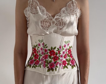 Renaissance Floral Underbust Corset - Vintage-inspired Lace-up Cincher.