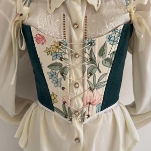 Floral Bustier Corset - Renaissance Costume, Party Top, Women's Fashion.