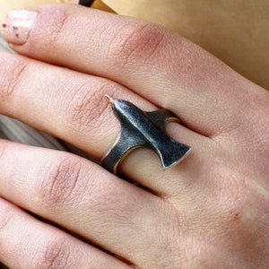 Adjustable 925 Sterling Silver Seagull Ring for Women with Stone Eyes, Beach Theme Gift, Sea Gull Jewelry, Silver Bird Ring.