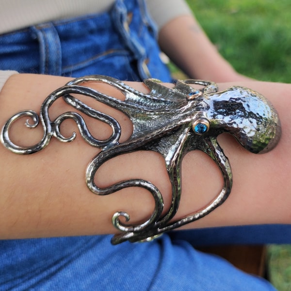 Handmade Giant Octopus Bracelet, 925 Oxidized Sterling Silver Octopus Wrist Cuff for Women, Octopus Jewelry for Woman