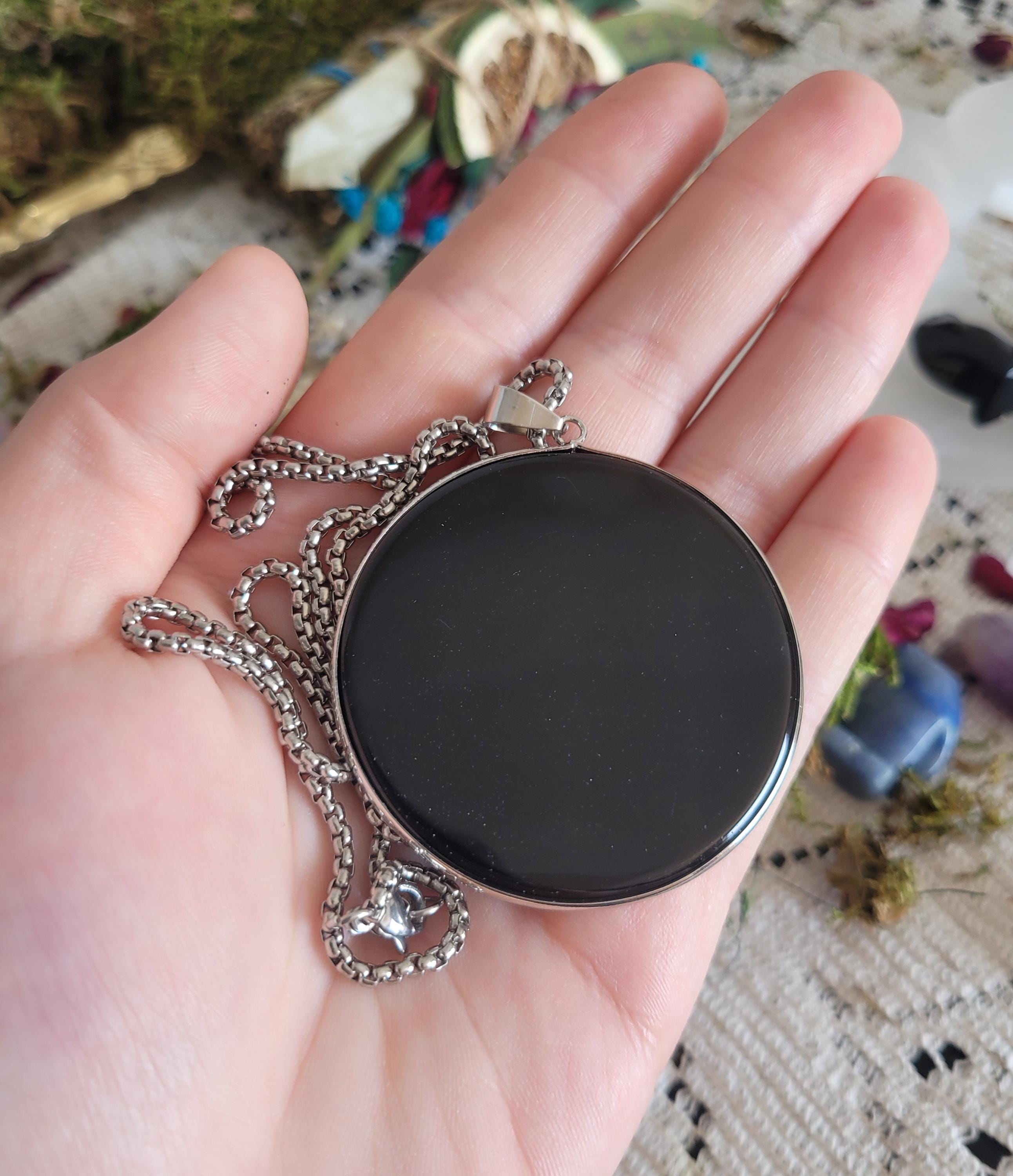Collier miroir de sorcière Hexenspiegel noir Collier pendentif protection contre le mal Petit miroir noir argenté grand outil de divination