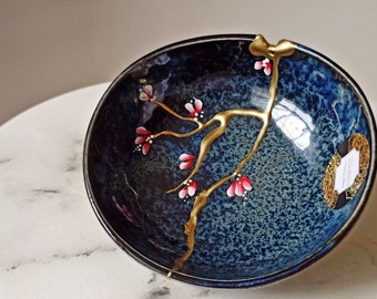 Kintsugi Bowl - Ceramic Made in Japan Pottery Broken and repaired