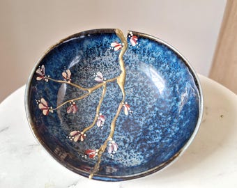 Kintsugi Bowl - Pottery Made in Japan Broken and Repaired Pottery