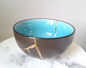 Kintsugi Ceramic Bowl: Japanese Pottery