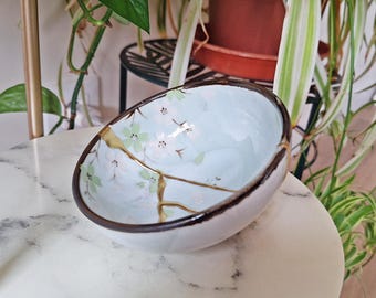 Kintsugi. Bowl.  Ceramic Bowl.  Made in Japan, REF 010