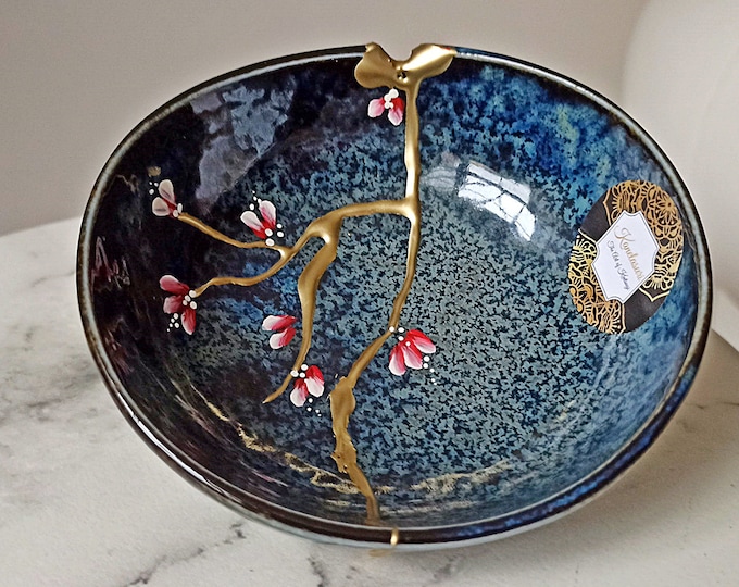 Kintsugi Bowl - Pottery Made in Japan Broken and Repaired Pottery
