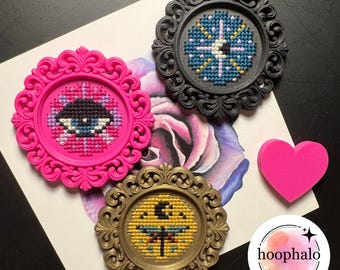Mini Stitchable Baroque Round Frame for Cross Stitching - Easy Magnet Backing - 3D Printed