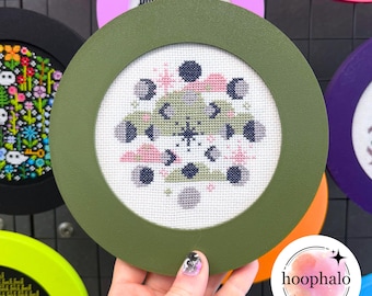 Dark Olive Embroidery Hoop Frame: Display for Cross Stitch & Needlepoint