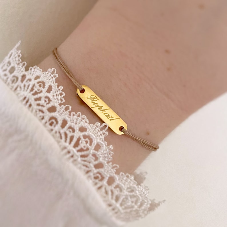Bracelet personnalisé médaille à graver cordon cadeau naissance, cadeau personnalisé, bracelet prénom, bracelet cordon, bracelet femme image 2