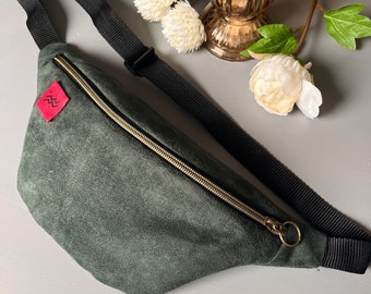 Personalisierte Bauchtasche Sternzeichen - Armygrün