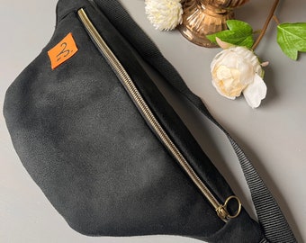 Personalisierte Bauchtasche Sternzeichen - Schwarz Wildleder