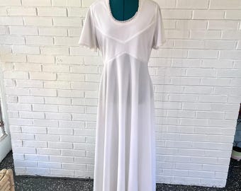 Vintage 70s white polyester maxi dress