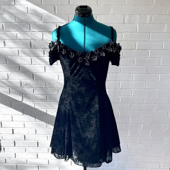 Vintage 80s black Zum Zum fit & flare off shoulde… - image 1