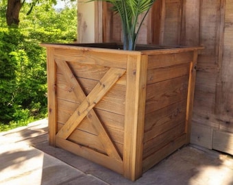 Rustic Ridge Planter Box