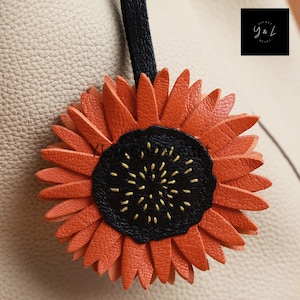 Leather Sunflower Charm, Leather Bag Charm, Leather Handbag and Purse Charm, Cute Flower Keychain, Leather Gift, Bag Charm for Handbag
