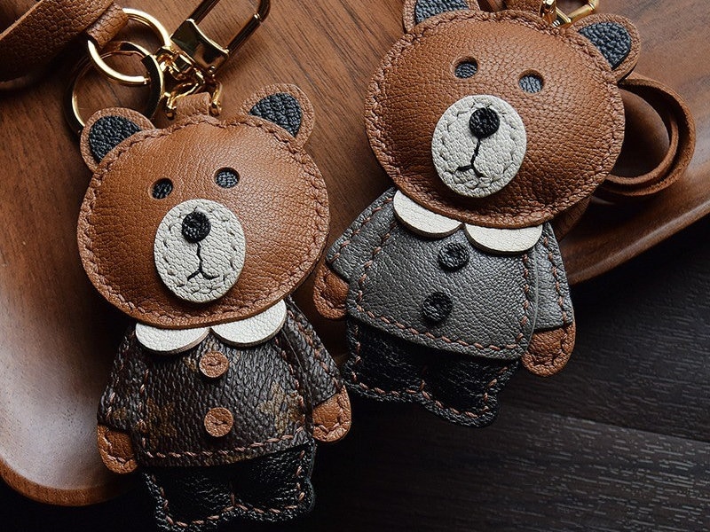 Luxury female car keychain cute Minnie Bear pendant backpack accessories#one