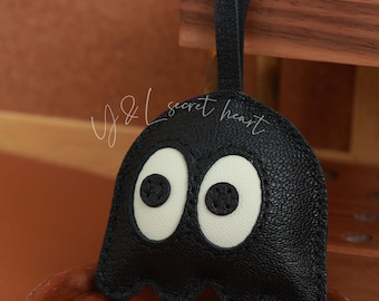 Leather Pac-Man Bag Charm, Handmade Ghost Charm, Cute Ghost Leather Handbag/ Purse Charm, Pac-Man Keychain, Bag Charms, Leather Gift
