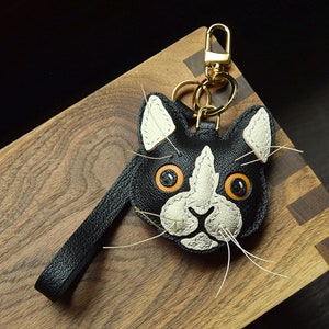 Leather Cat Charm, Handmade Leather Cat Bag Charm, Leather Handbag and Purse Charm, Cute Cat Keychain, Handmade Leather Gift