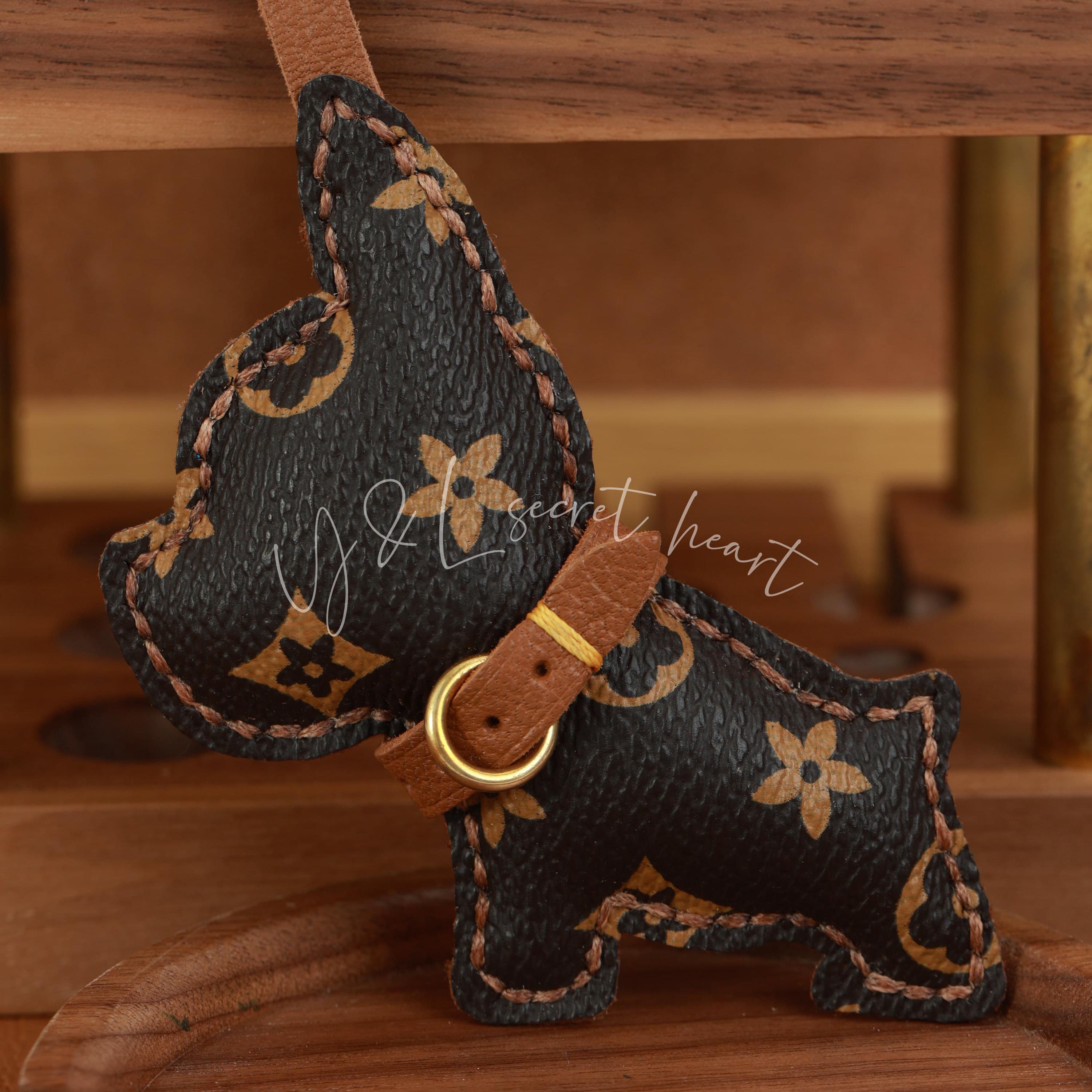 Louis vuitton keychain dog - Etsy 日本