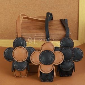 Leather Flower Charm, Handmade Floral Charm, Cute Flower Leather Handbag/ Purse Charm, Flower Keychain, Kelly Bag Charms, Leather Gift