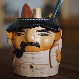 Leather Round Pen Pot, Pen Holder, Pencil Holder, Pen Cup, Leather Cosmetic Holder, Cute Gentlemen Pen Storage, Leather Home Office Decor