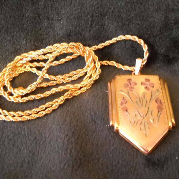 Vintage Art Deco Style - Double Picture Locket - Floral Design