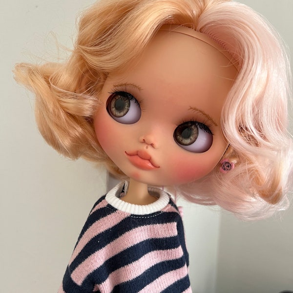 Anais, Blythe custom. Blythe doll, factory. Tan color.