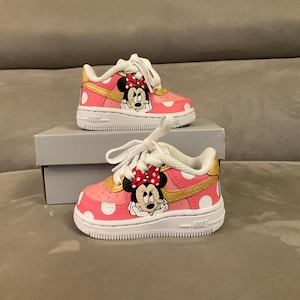Nike Air Force 1 personnalisée | Baskets peintes à la main | Dessin animé | Chaussures Nike AF1 personnalisées | Kicks personnalisés pour tout-petits/enfants
