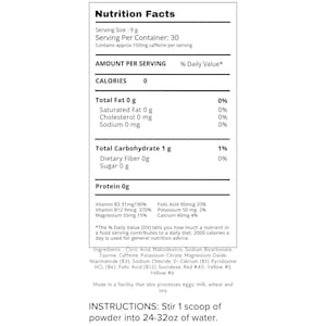Op de afbeelding: Een wit en zwart voedingsfeitenlabel. Het label geeft de portiegrootte, calorie&euml;n en voedingsinformatie weer, inclusief vitamines en mineralen. Instructies: Roer 1 schep poeder door 710-946ml water.