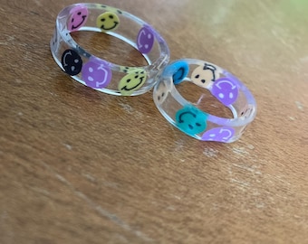 smiley resin rings