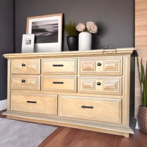 FREE SHIPPING ** Vintage Natural Solid Wood Long 8 Drawer Dresser Tv Stand Accent Entry Piece