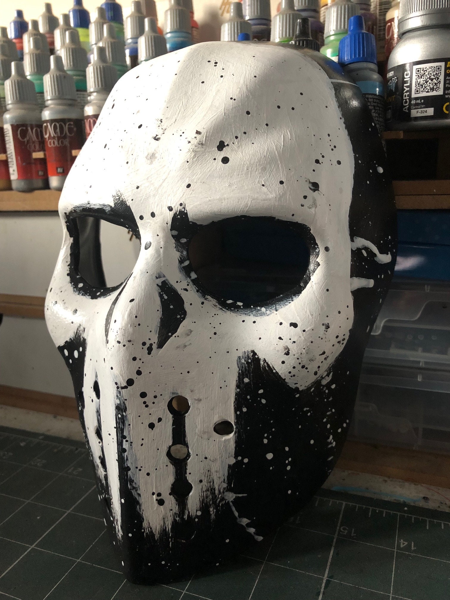 Prelude sennep Stadion Army of Two Mask - Etsy